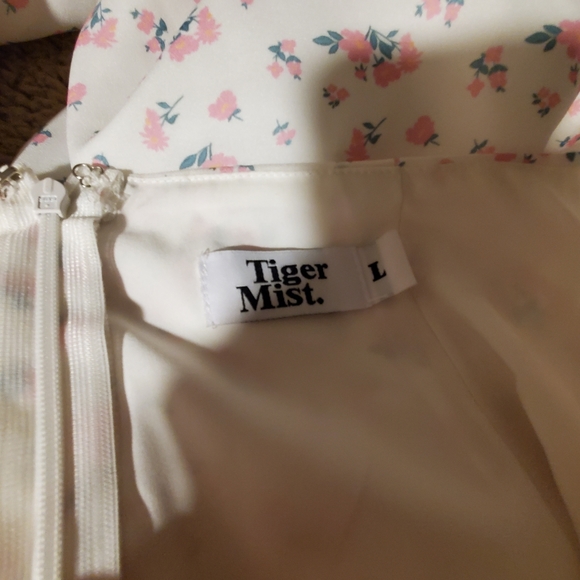 Tiger Mist Lucielle Floral Flare Pant - Picture 2 of 7